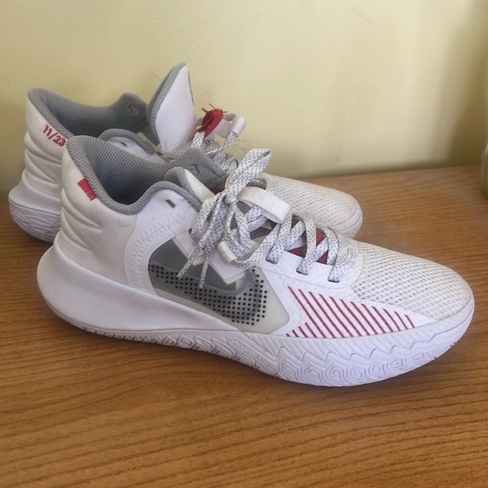 Kyrie Flytrap 5 ‘White University Red’